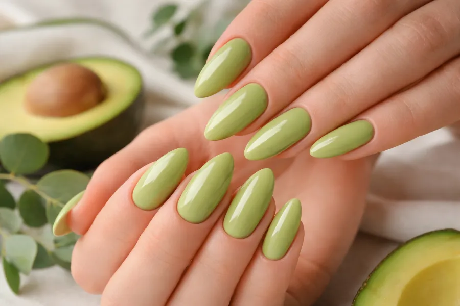 Avo Green Nails (1)