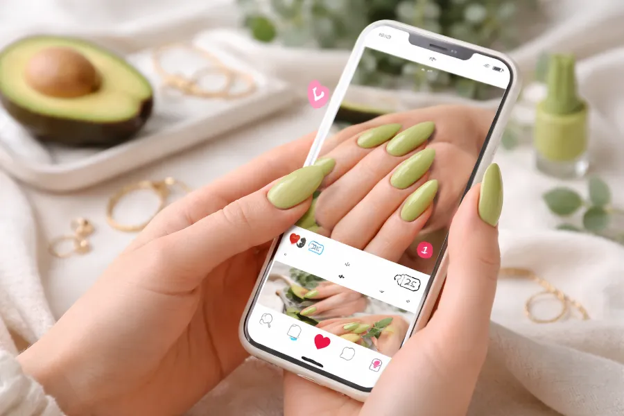 Avo Green Nails (3)