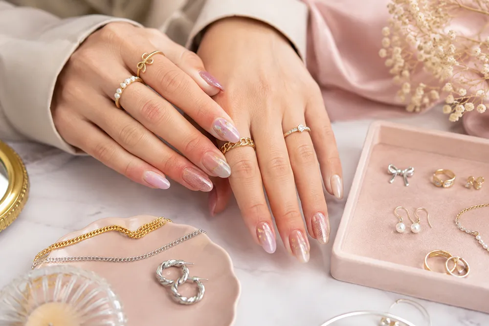 How to Mix Jewelry Trends Without Losing Your Personal Style